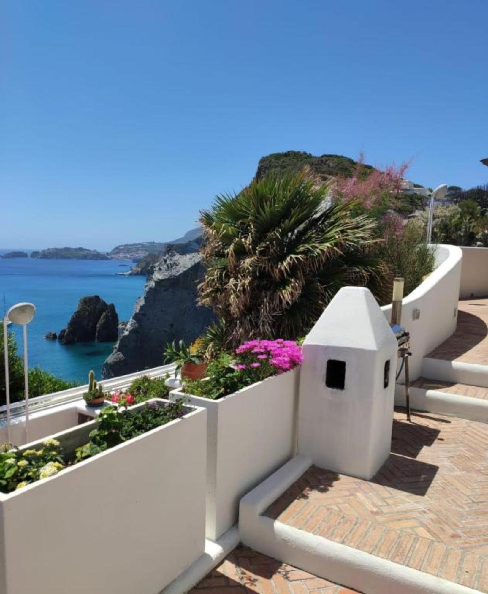 Maridea - Cave Apartments Ponza Exterior photo